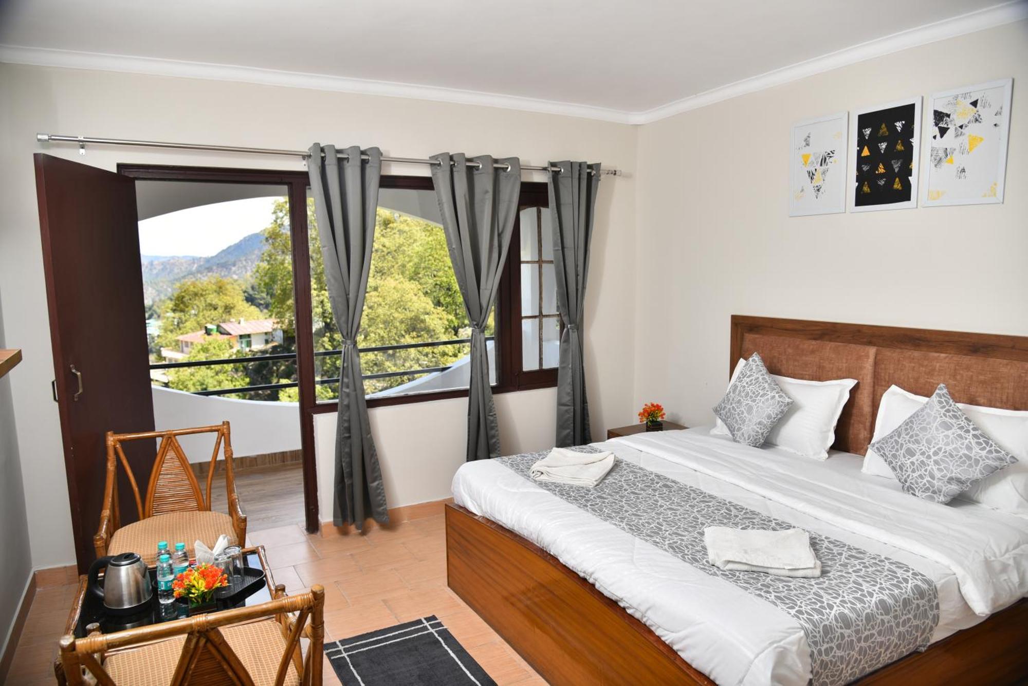 Kumaon Roop Resort Near Kainchi Dham Нейнитал Екстериор снимка