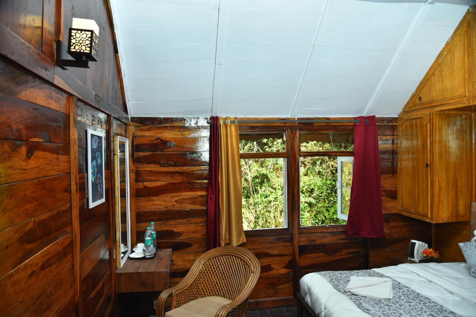 Kumaon Roop Resort Near Kainchi Dham Нейнитал Екстериор снимка