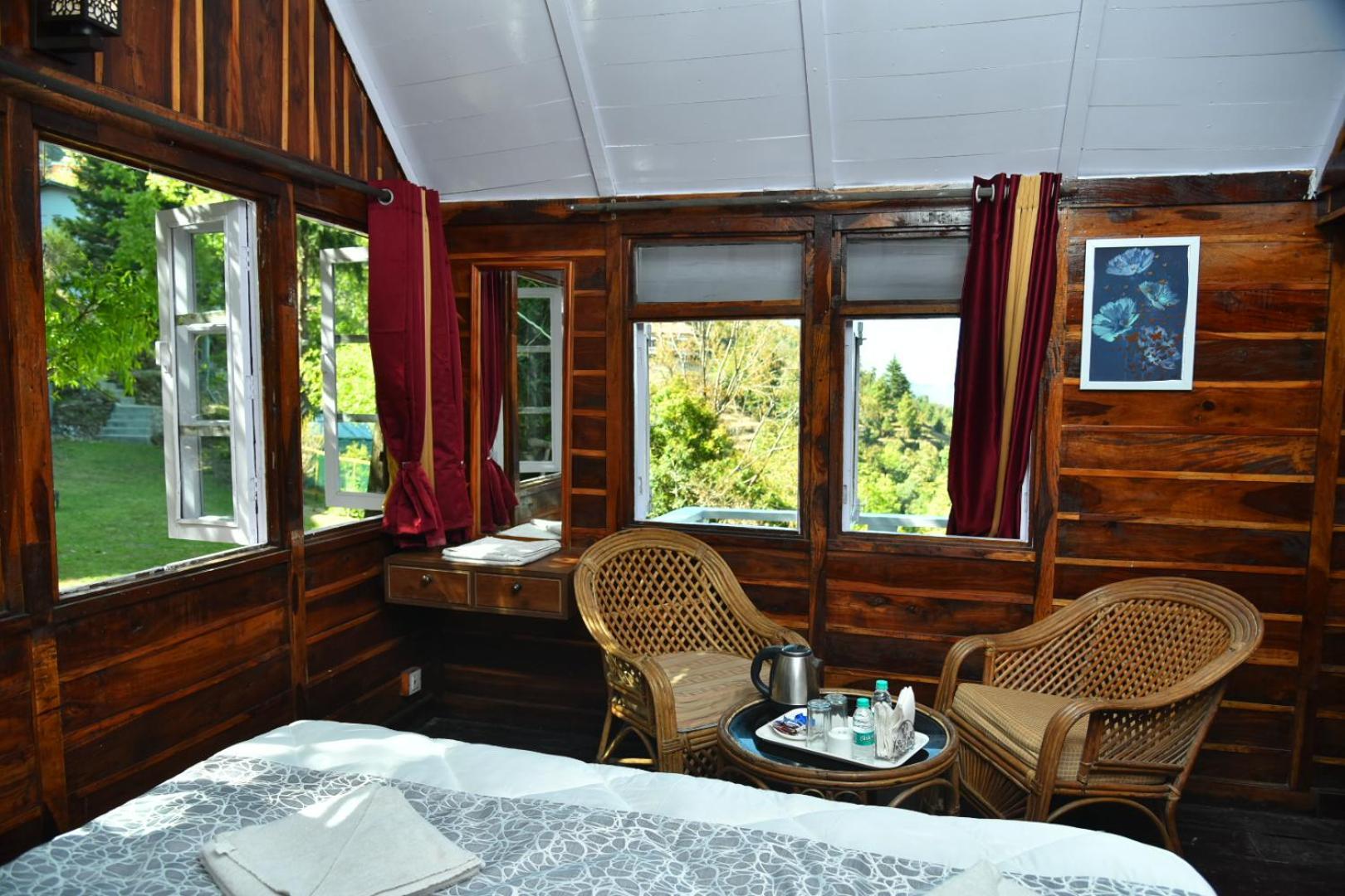 Kumaon Roop Resort Near Kainchi Dham Нейнитал Екстериор снимка
